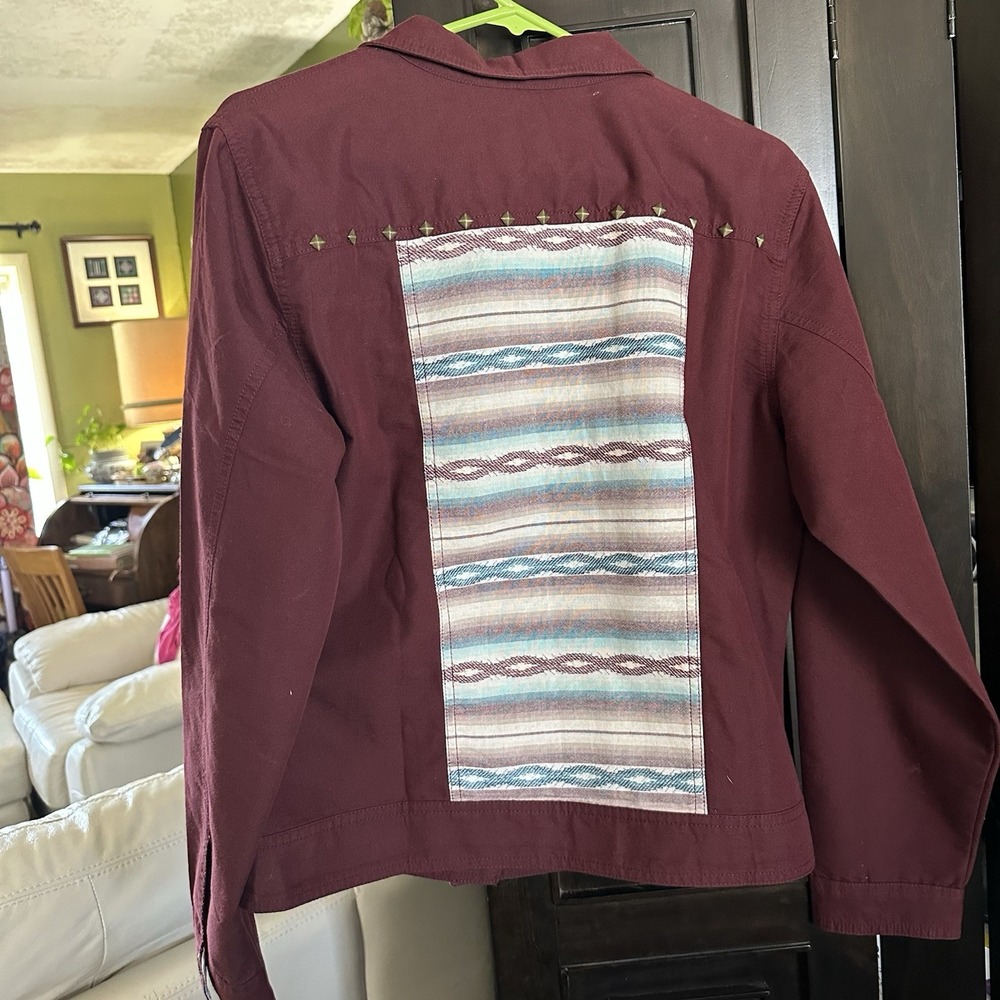 Ariat Womens Size Large La Madre Jacket Berry Bark Aztec Print Button Front - Picture 5 of 5